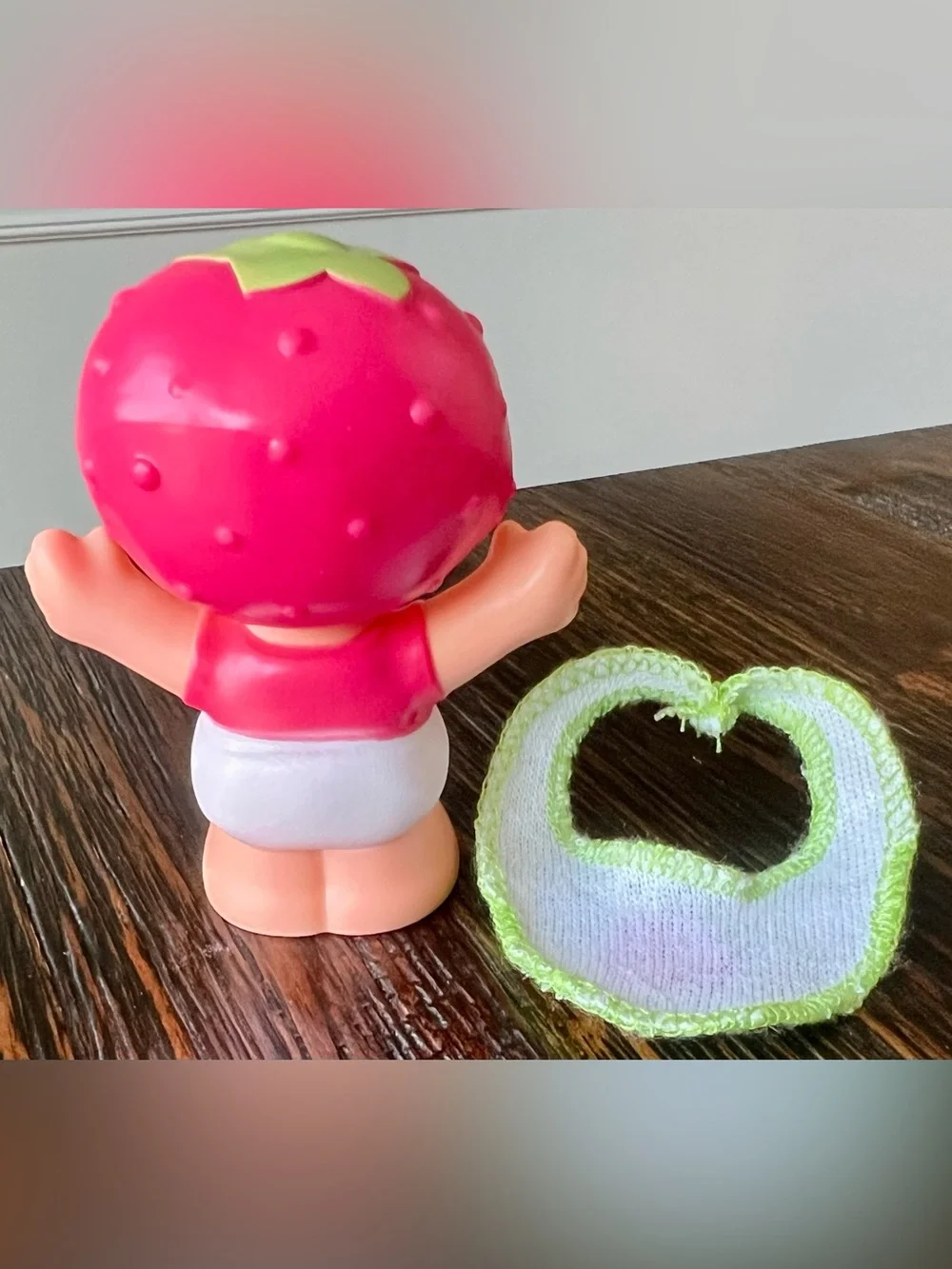 Little People Snack & Snooze Love & Care Strawberry Baby Girl Blonde Hair, Bib